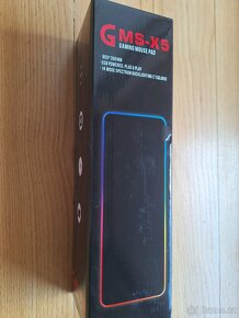 Nabízím svítící podložku pod klávesnici - 2