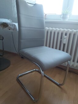 Kuchyňská židle - 2