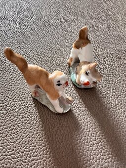 Porcelánová kočička s pejskem - 2