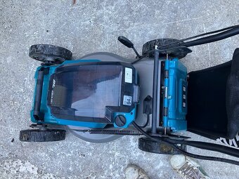 AKU sekačka s pojezdem Makita DLM462 - 2