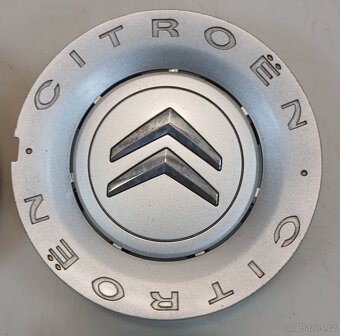 Sada středových pokliček značky Citroën - 2