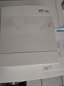 Nový El .rozvaděč + jistič + časová relé + proudová ochr. - 2