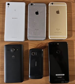 MOBILNÍ TELEFONY - 2