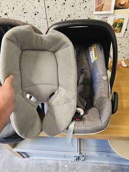 Autosedačka Maxi Cosi ,,vajíčko" - 2