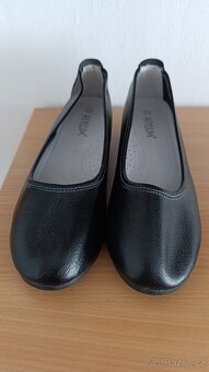 Černé kožené baleríny Asylum vel. 40 - 2