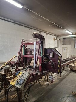 Kmenová pásová pila Serra - 2