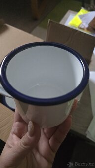 Smaltovaný hrnek - 2