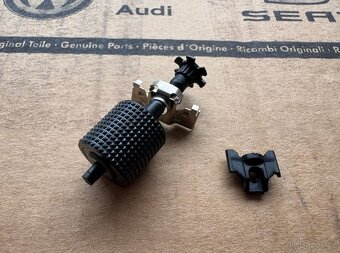 ROLOVACI KOLECKA NA MULTIFUNKCNI VOLANT - 2