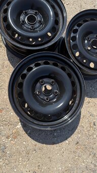 1x plechový disk 6.5Jx16 ET41 5x112 Superb 3,VW Passat - 2