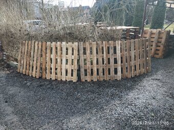 Palety - paletový plot - 2