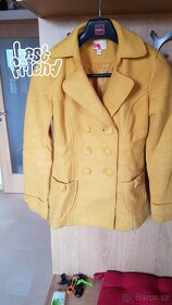 Žlutý krátký flaušový kabátek, vel. S/M - 2