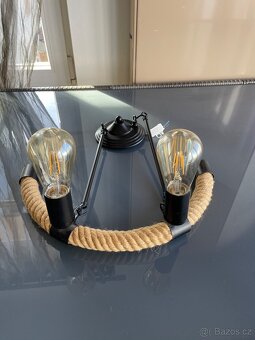 Lampa nástěnná - 2