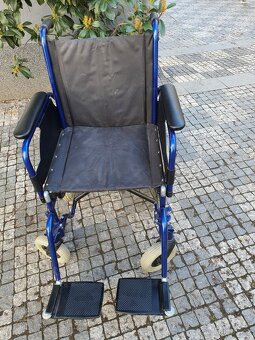 invalidní vozík na cestu k doktorovi, ŠIROKÝ - 2