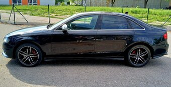 AUDI A4 2.0TDI,S-Line,XENON - 2