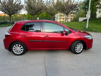 Toyota Auris 1.6 Valvematic - 2