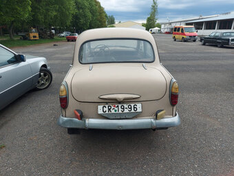 Moskvič 407, rok 1962, 1360ccm, 33 KW, 52000km, pojízdné - 2