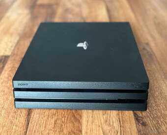 Playstation 4 Pro 1TB (CUH-7216B) černá - 2