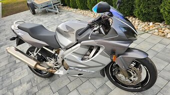 Honda CBR 600 F, 2006, 21,5tis. Km - 2