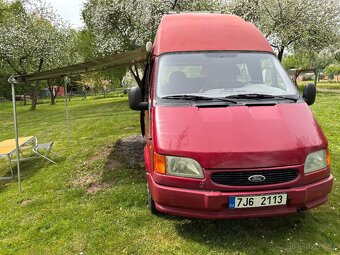 Malý ale RODINNÝ camper: Ford Transit NUGGET Westfalia - 2