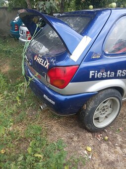 Ford Fiesta - 2
