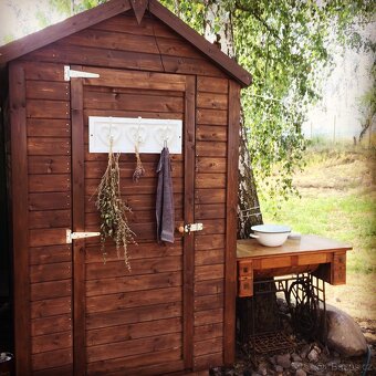 Maringotka s přístavbou k celoročnímu užívání. - 2