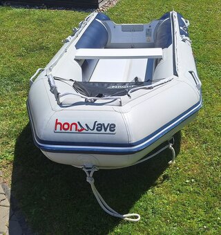 člun Honda - 2