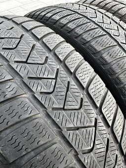ZImní pneu 225/60/18 Pirelli RFT - 2
