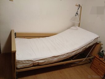 Zdravotní polohovací postel - 2