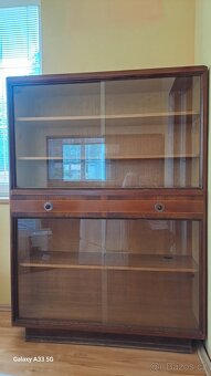 Retro obývací sekretář a knihovna ze 70. 20. století - 2