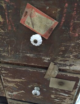 Kupecký regál - šuplíková komoda - 2