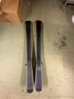 PRODÁM DĚTSKÉ LYŽE HEAD SUPERSHAPE TEAM + VÁZÁNÍ - 2