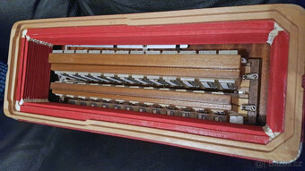 Scandalli akordeon, klavírní akordeon, červená perleť, 120 b - 2