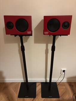 NORD Piano Monitor V2 + stojan - 2