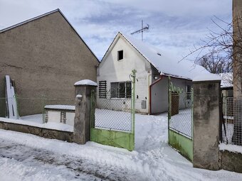 Prodej dům v Měštec Králové - 2