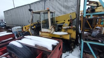 Teleskopický manipulátor JCB 520 - 2