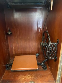 Šicí stroj Minerva - 2