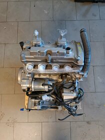 Motor Hornet cb600f PC25E - 2