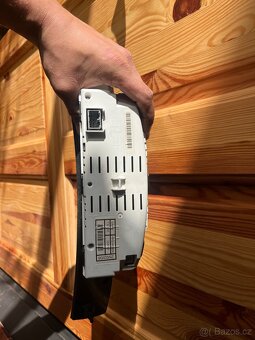 Honda Civic 8g budíky - 2