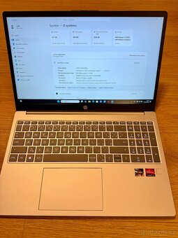 HP/15,6\" IPS/ AMD Ryzen 3/ 8GB RAM/ SSD 512GB/ WIN 11 Hom - 2