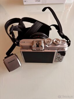 Fotoaparát Olympus PEN E-PL8 - 2