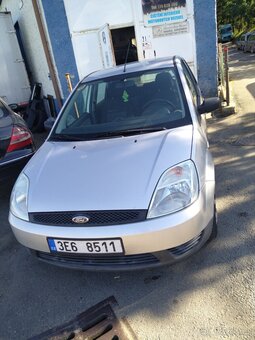 Ford fiesta - 2