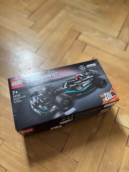LEGO Technic - Mercedes AMG F1 - 2