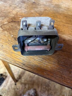 2. Dobíjecí relé na veterány Škoda 12v 200w - 2