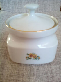 Český porcelán THUN 1794 a.s. - 2