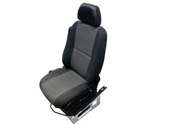 Sedačky přední černo šedá látka VW Crafter 2E L1H1 2012 - 2