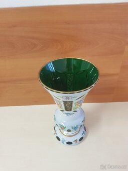 Váza příjemné sklo - 2