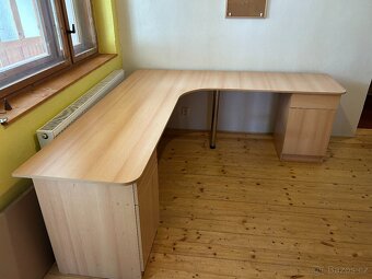 Rohový stůl - 2