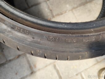 Pneu Dunlop 225/40 R18 - 2