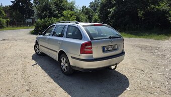Škoda Octavia - 2