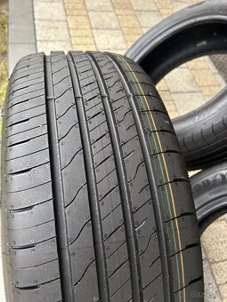 4x Letní Pneu 8mm GoodYear Efficient Grip Performance 2 215/ - 2